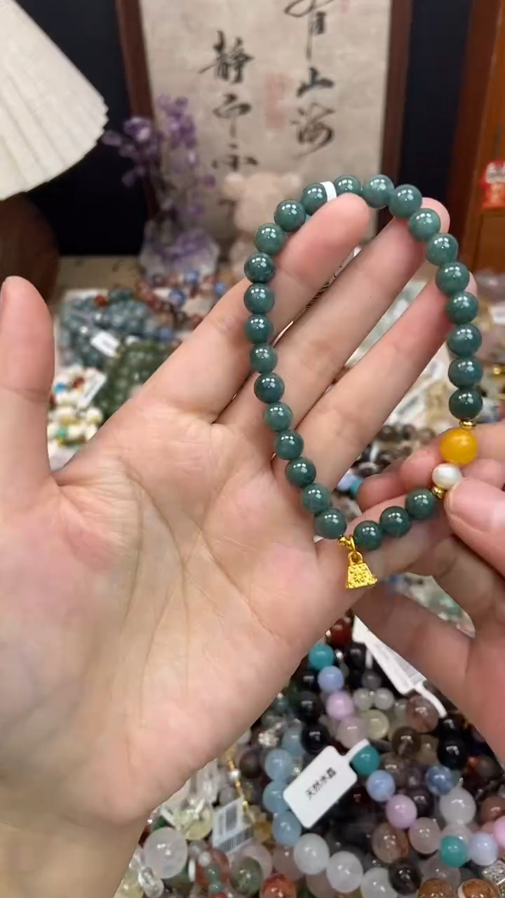 未镶嵌翡翠手饰167