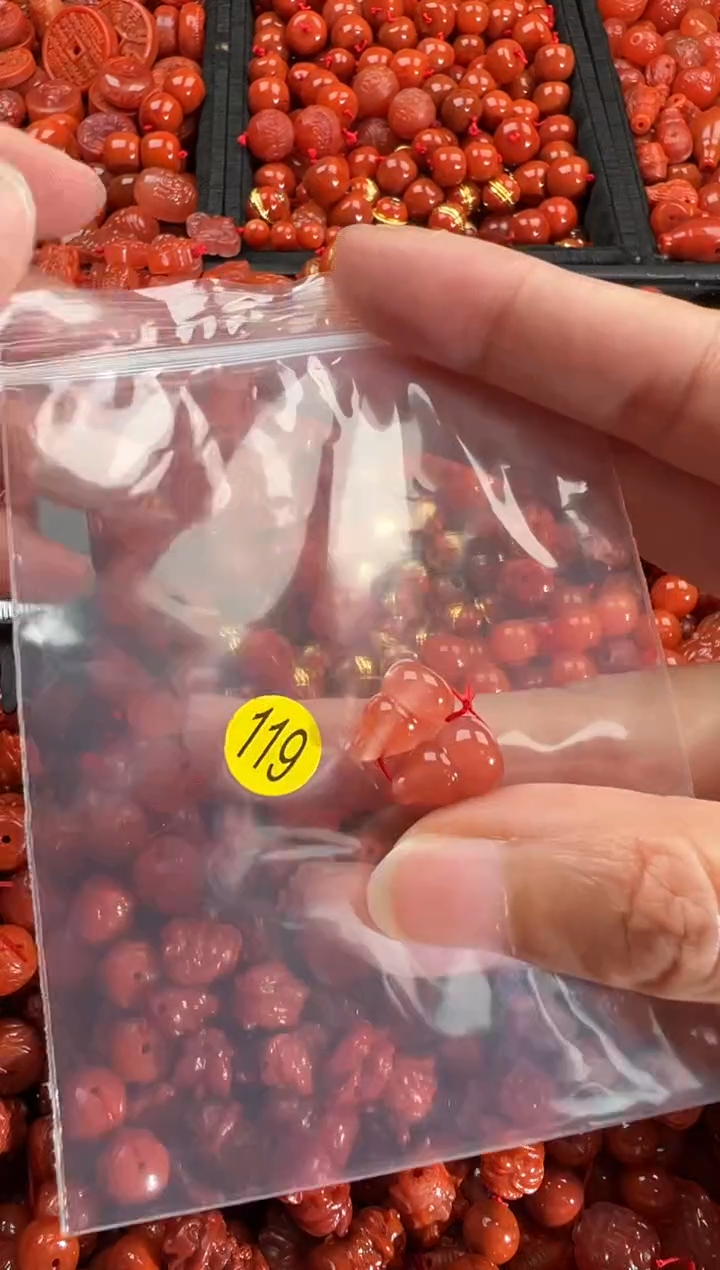 【闪购商品】南红玛瑙颈饰未镶嵌1