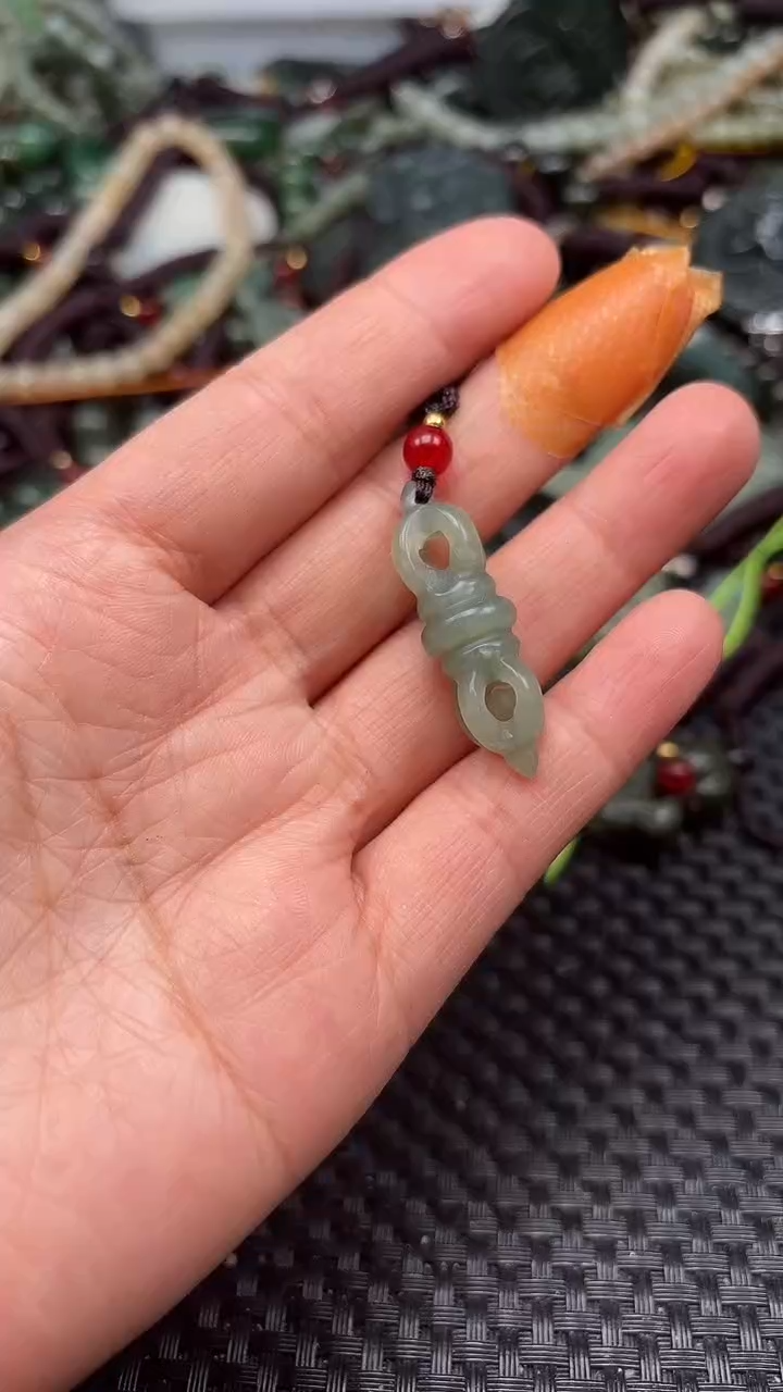 【闪购商品】和田玉颈饰未镶嵌1