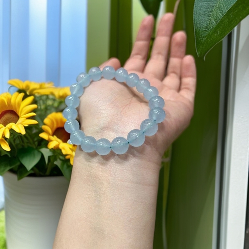 精美海蓝宝卡10毫米单圈手串