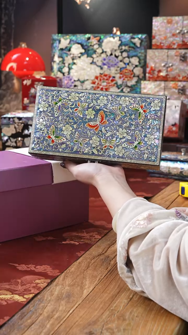 【闪购商品】瓷片豆包儿推荐螺钿摆件