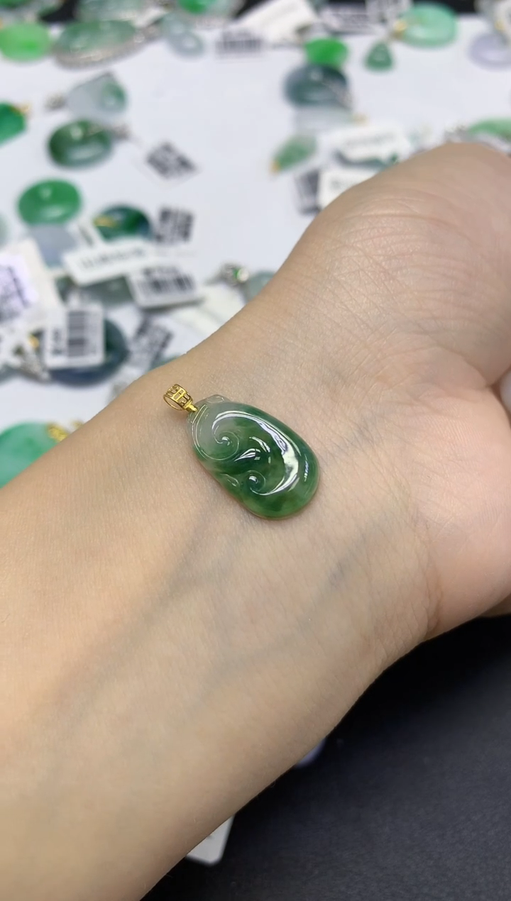 颈饰18K金镶嵌翡翠天然缅甸翡翠A货百元以上9元证书费自理