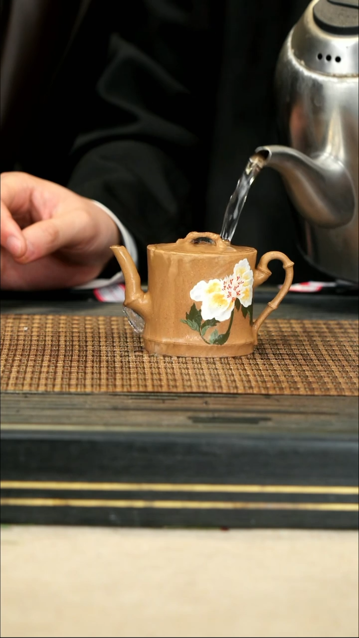 【闪购商品】紫砂茶壶LZY113芍药花 竹节