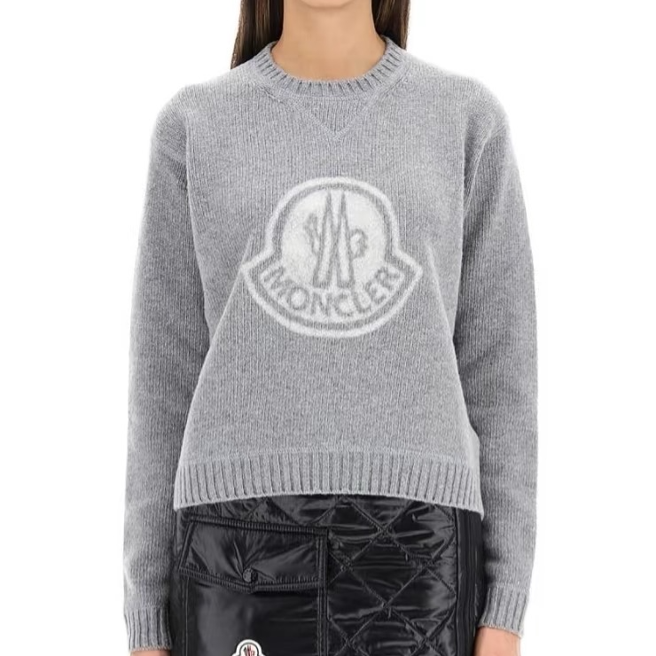 95新 MONCLER J19644 22款logo徽标印花羊毛圆领长袖针织毛衣 L码