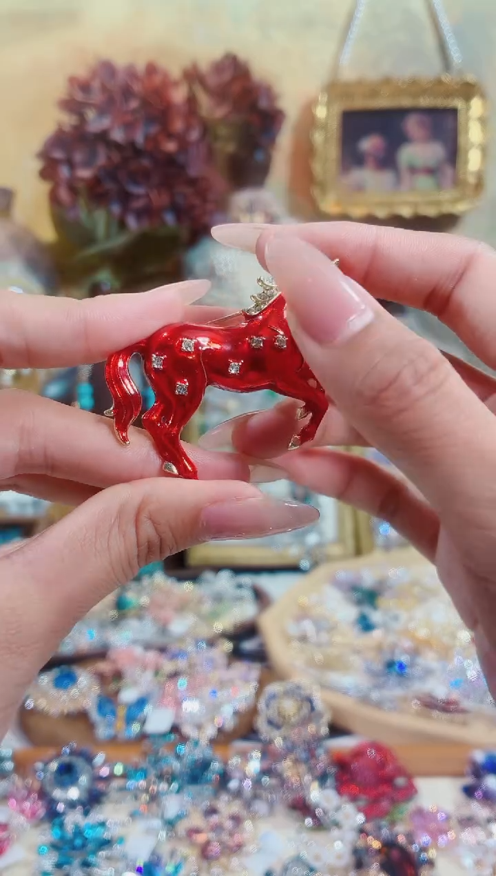 合成立方氧化锆铜合金骏马奔腾