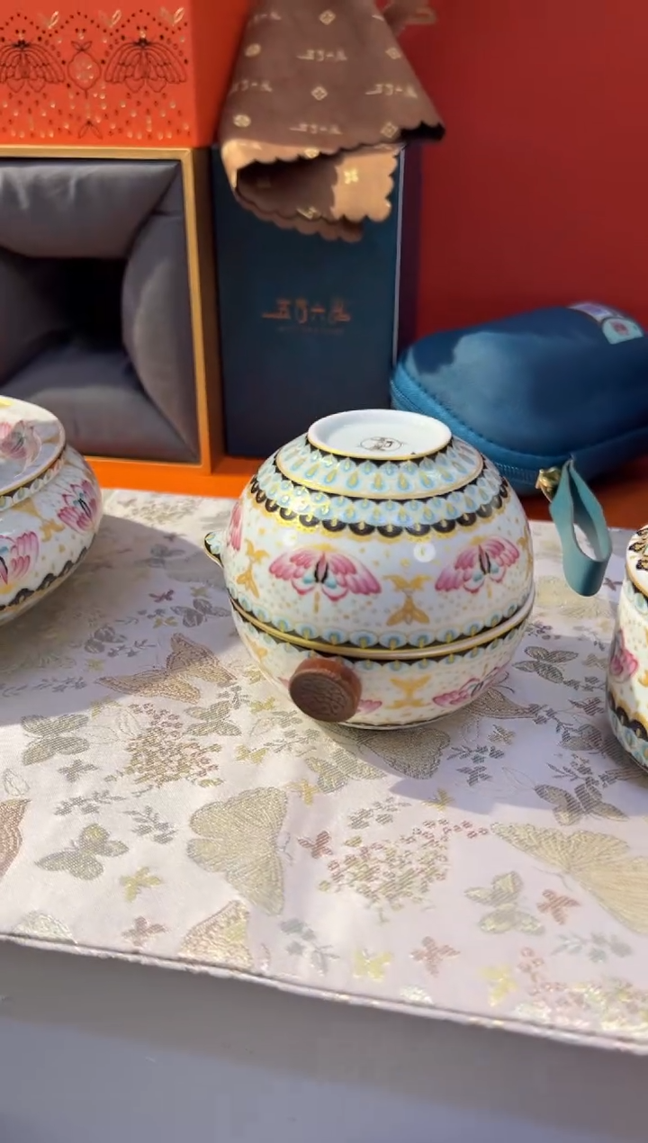 瓷片小乔闪购链接