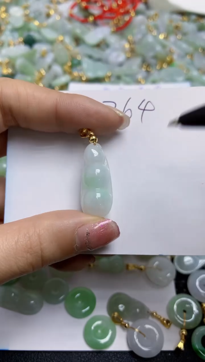 【闪购商品】翡翠颈饰合金天然翡翠A货