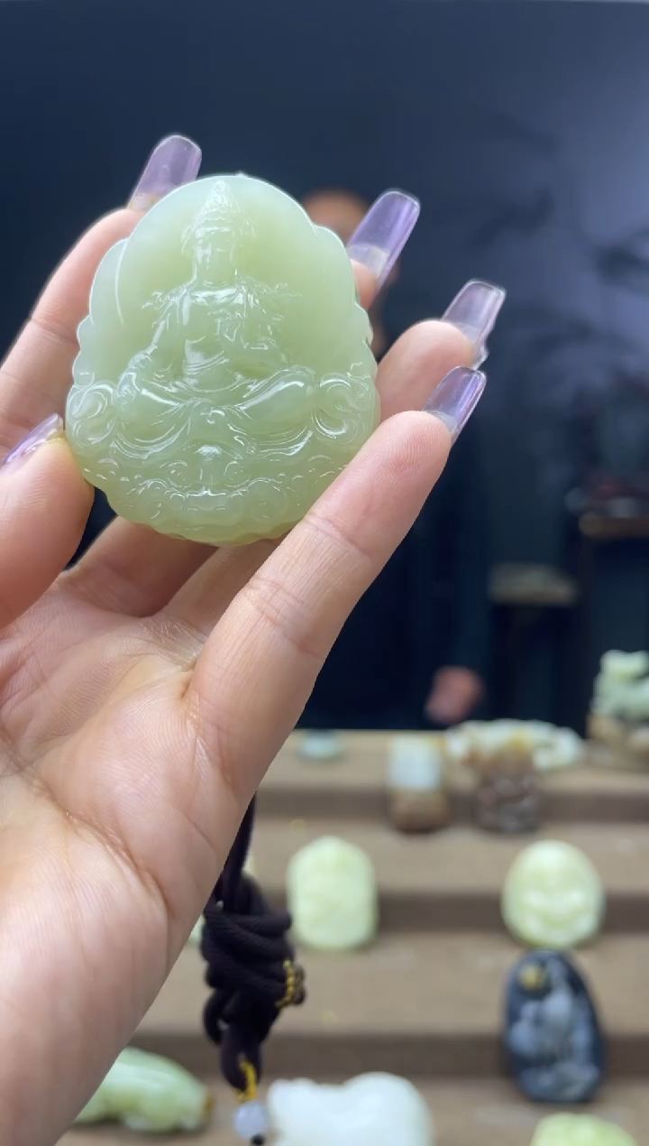 颈饰未镶嵌和田玉1