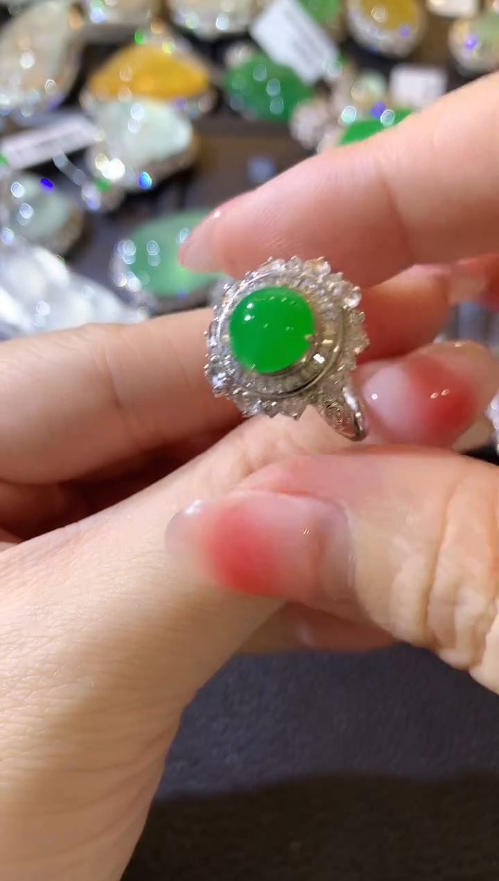 【闪购商品】翡翠戒指18K金镶嵌F34     