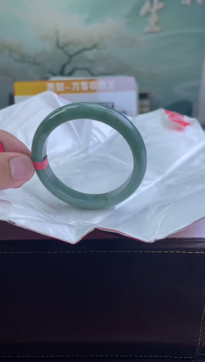 翡翠手镯未镶嵌3翡翠手镯