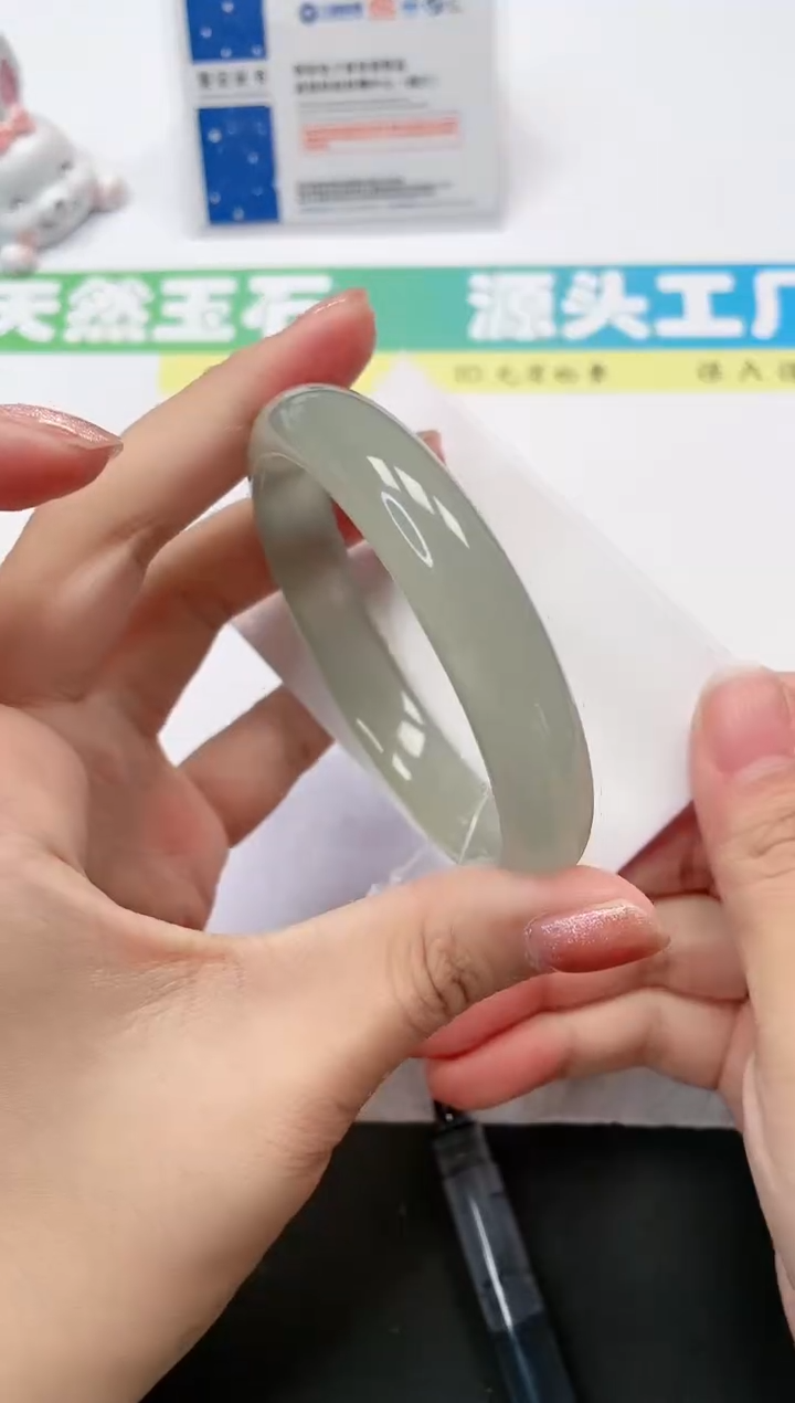 【闪购商品】石英质玉手镯未镶嵌36-57