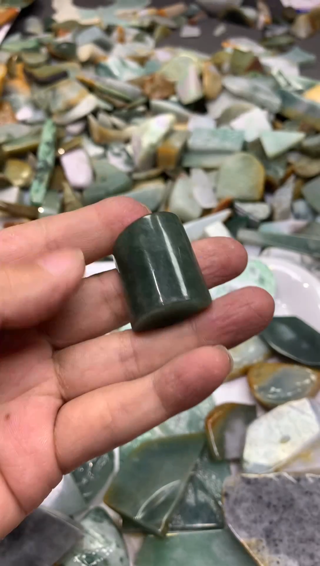 【闪购商品】翡翠颈饰未镶嵌天然翡翠A货