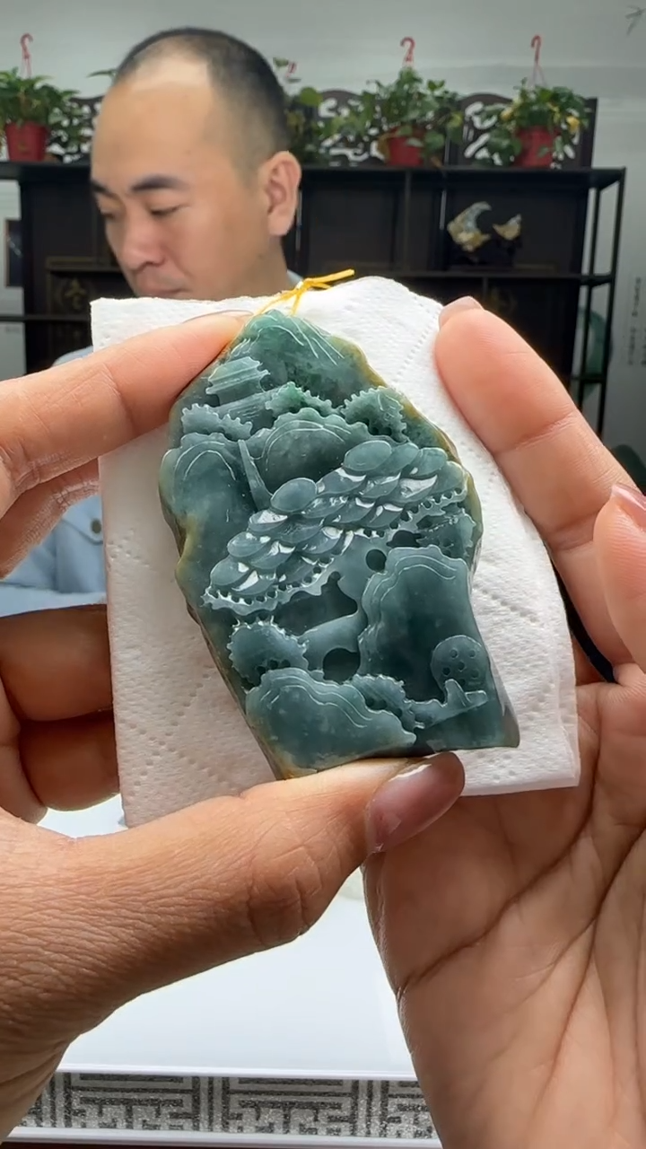 【闪购商品】翡翠颈饰未镶嵌天然翡翠A货吊坠