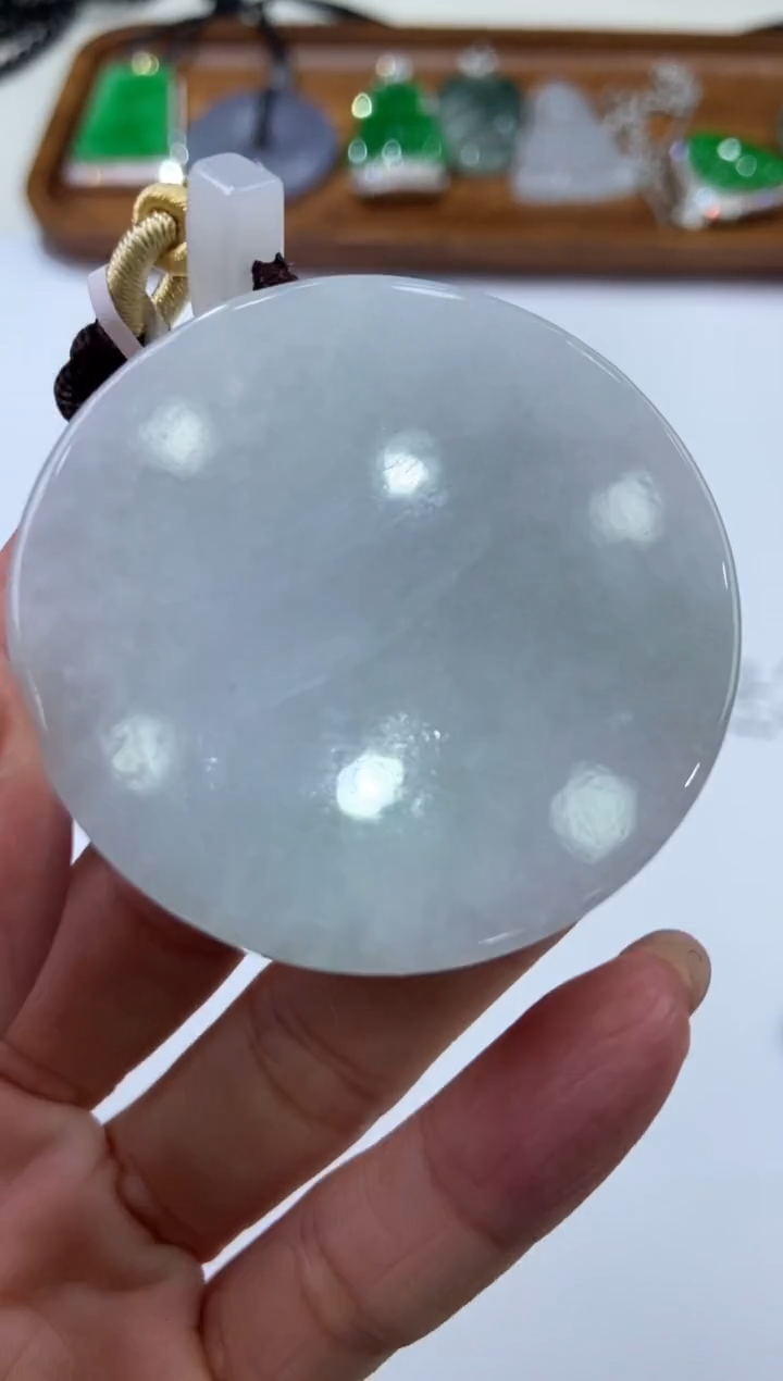 【闪购商品】翡翠未镶嵌颈饰280365  