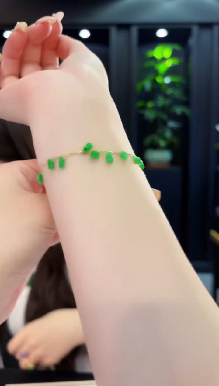 18K金镶嵌手链翡翠缅料A货/多样性发货/一件