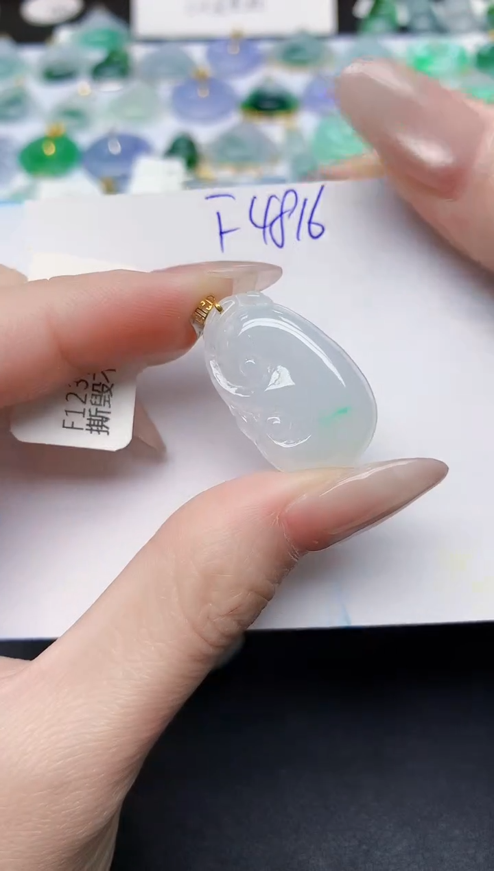 颈饰未镶嵌翡翠天然缅甸A货翡翠百元以上9元证书费自理