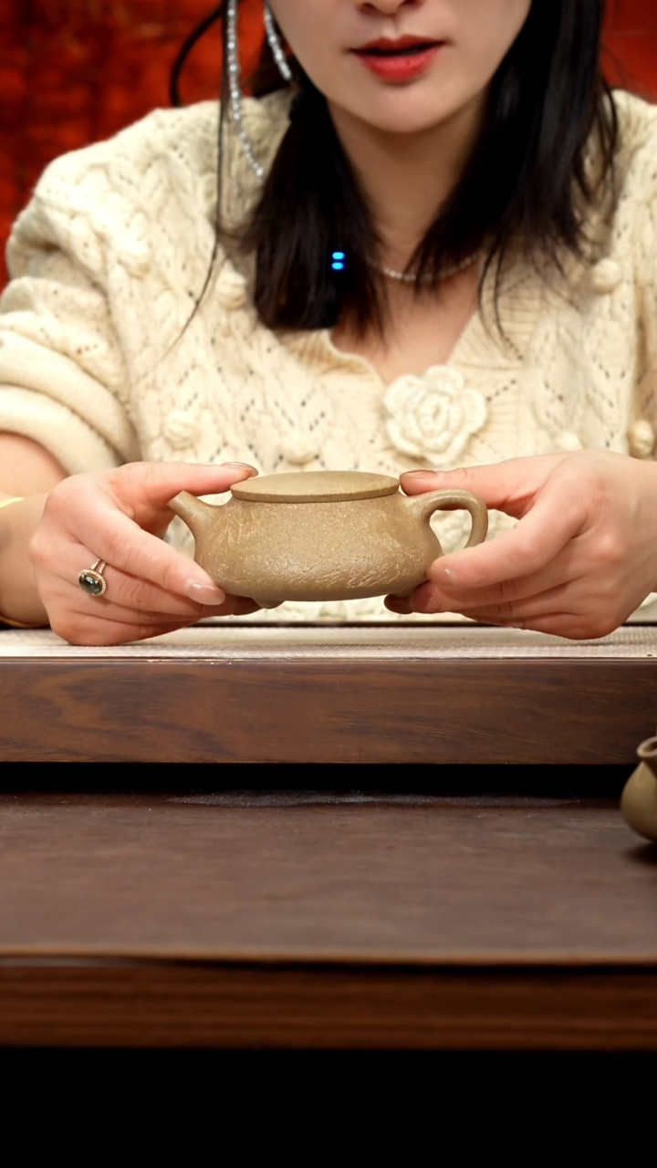 【闪购商品】紫砂茶壶宝山墨绿泥竹林隐士刻山水200cc左右