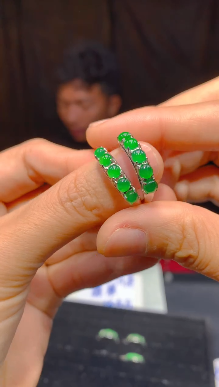 【闪购商品】定制翡翠未镶嵌35多样性发货（发其一）