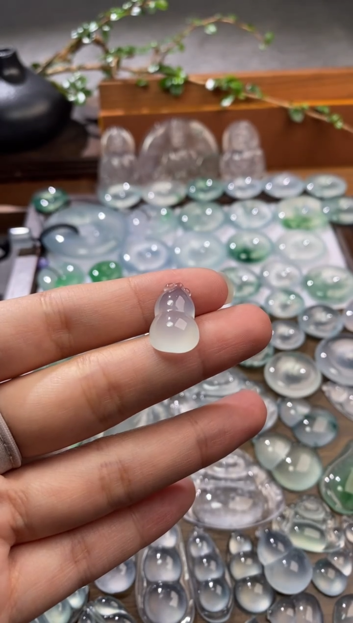 吊坠(不含链)未镶嵌翡翠葫芦