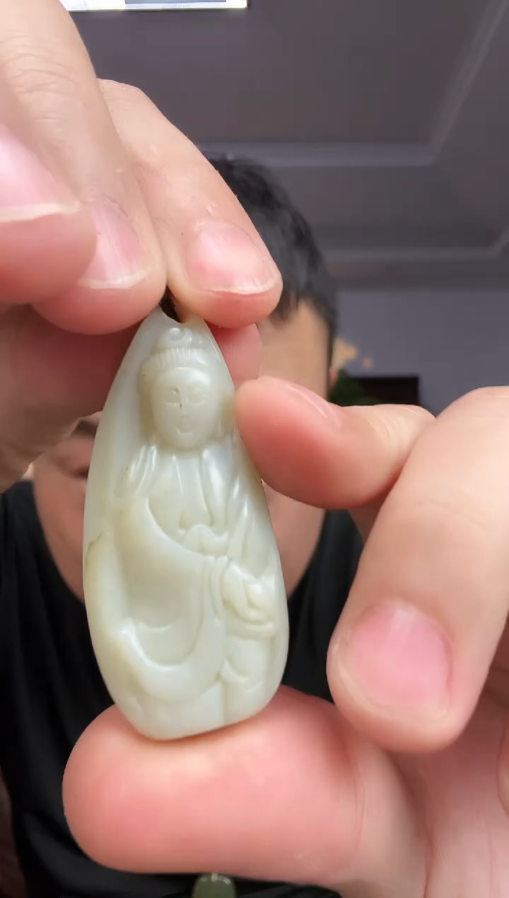 和田玉未镶嵌颈饰1