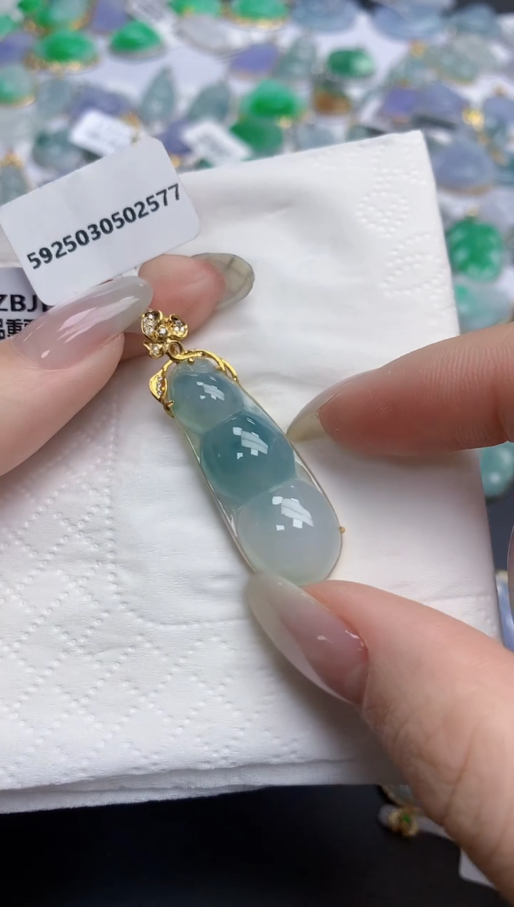 【闪购商品】翡翠颈饰18K金镶嵌天然缅甸翡翠A货