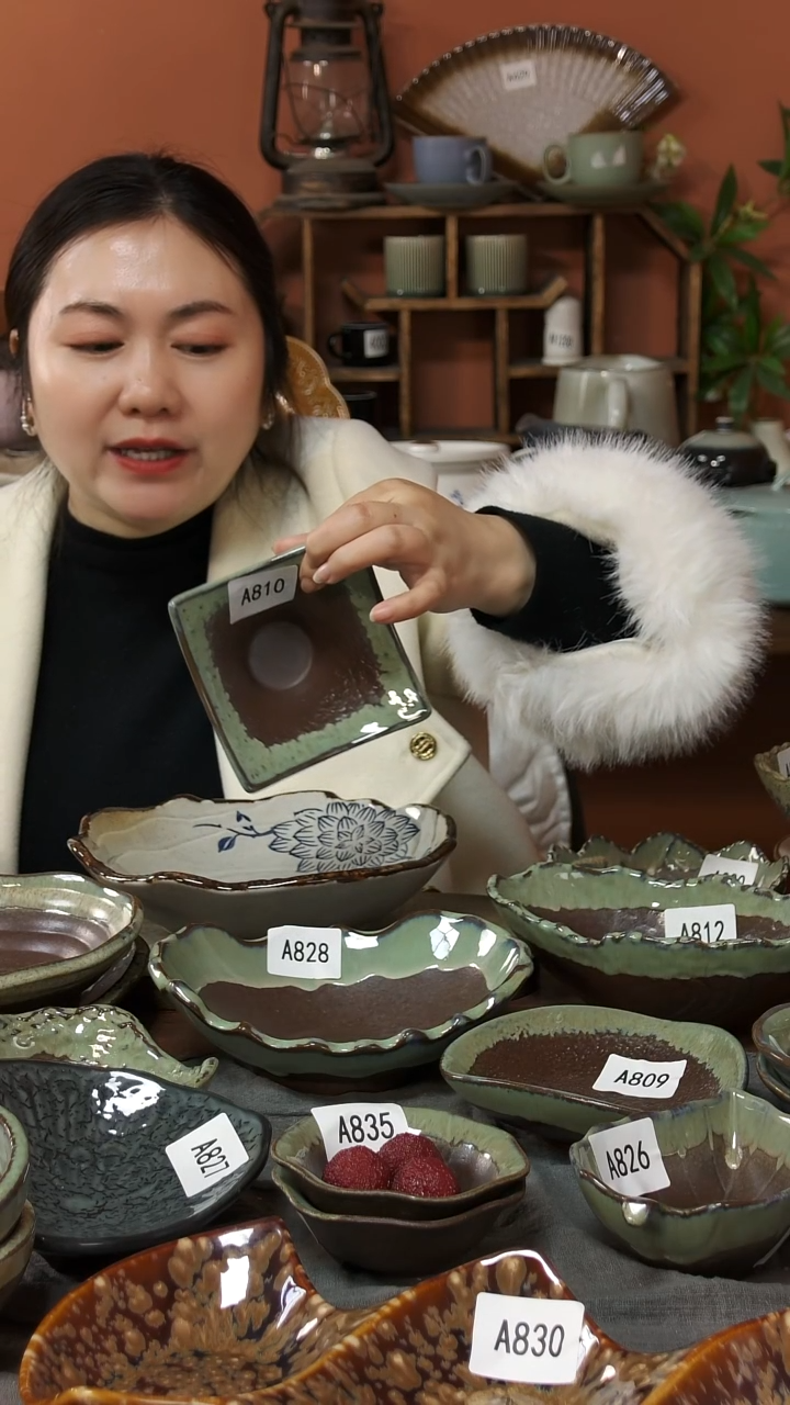 陶瓷A810陶瓷粗陶红泥四角一个微瑕11*6.5