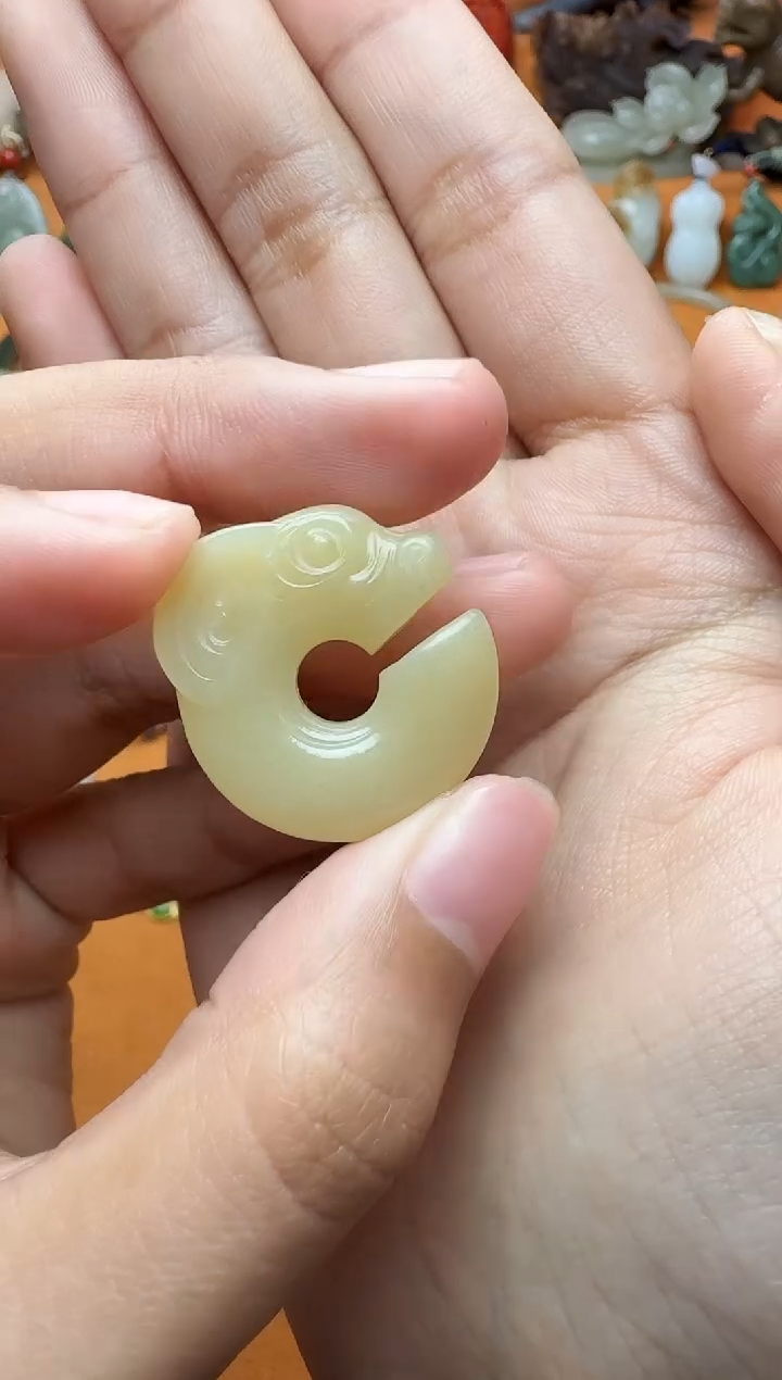 【闪购商品】和田玉未镶嵌颈饰玉猪龙 03