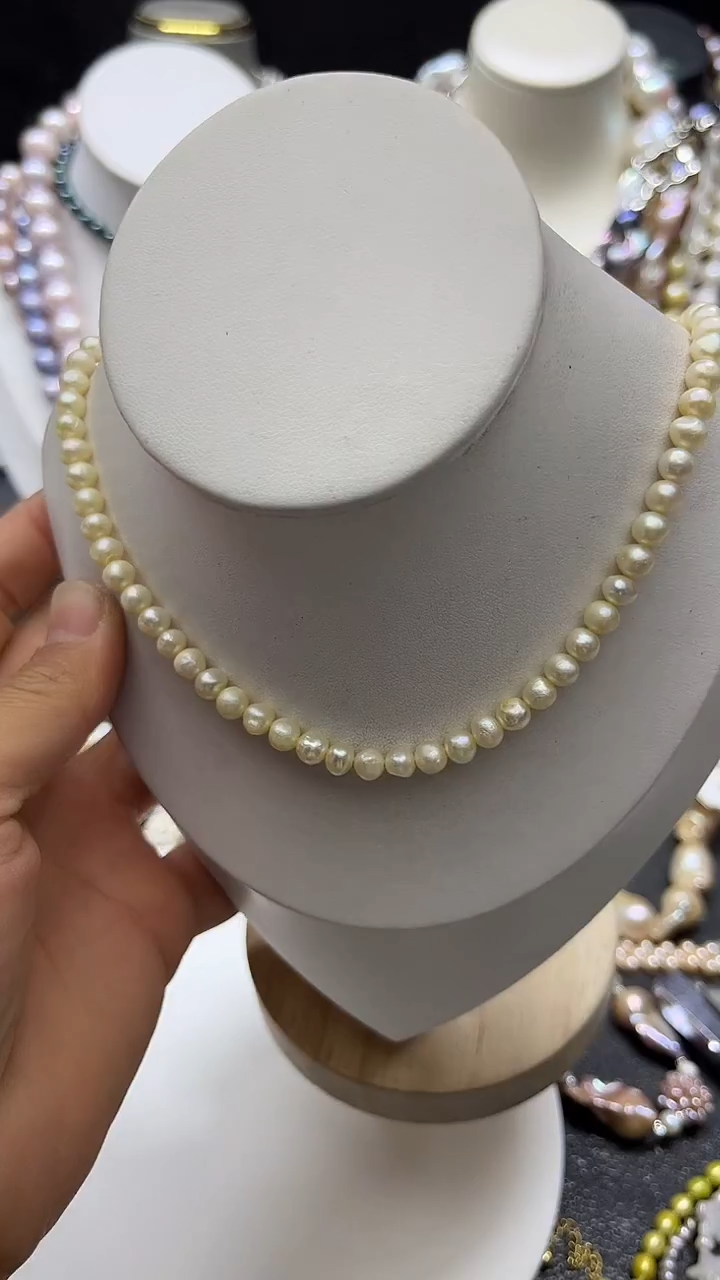 颈饰未镶嵌淡水珍珠多人