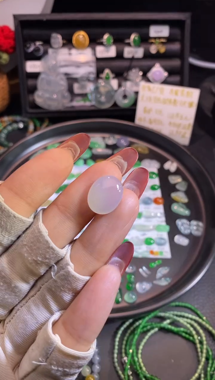 【闪购商品】翡翠挂件未镶嵌蛋