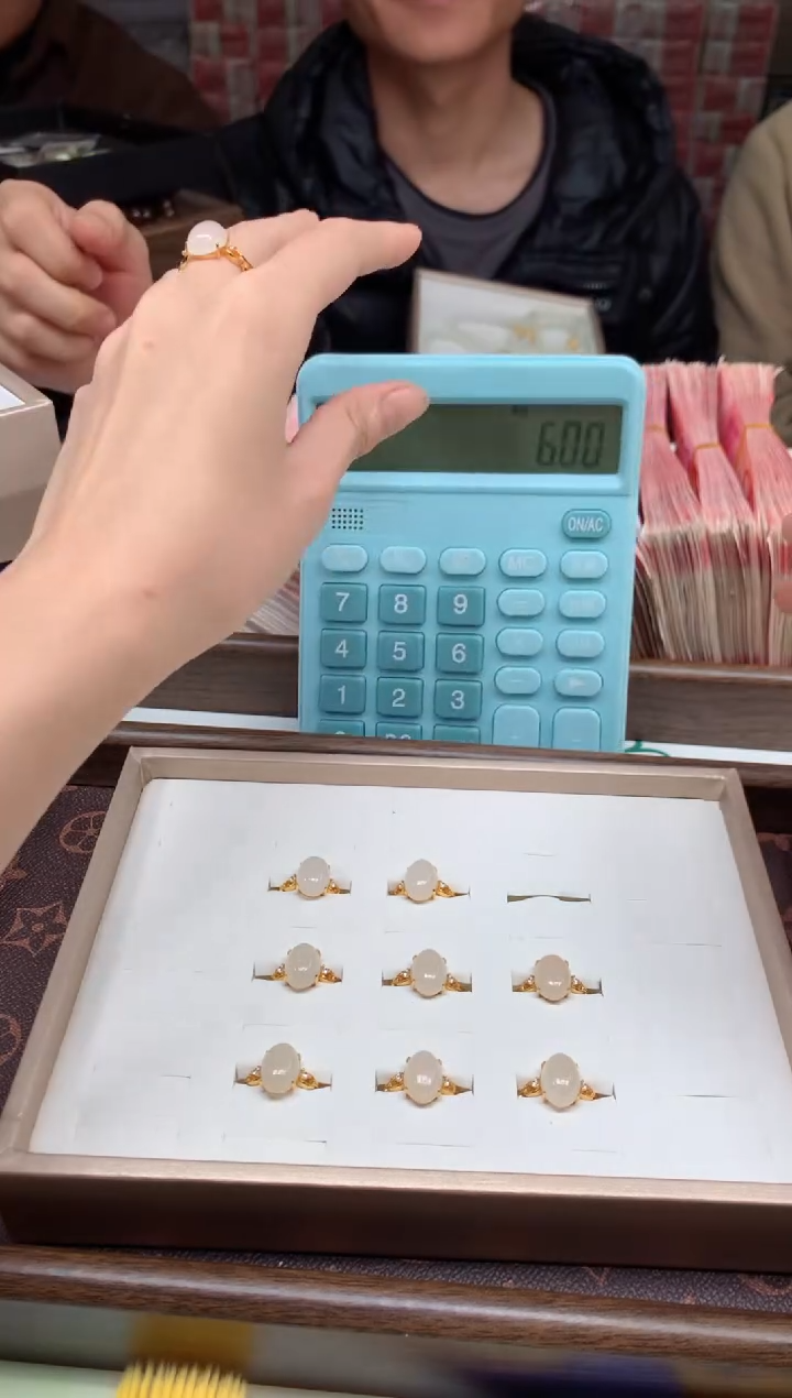 【闪购商品】翡翠耳饰银S925镶嵌天然A货翡翠-多样性发货