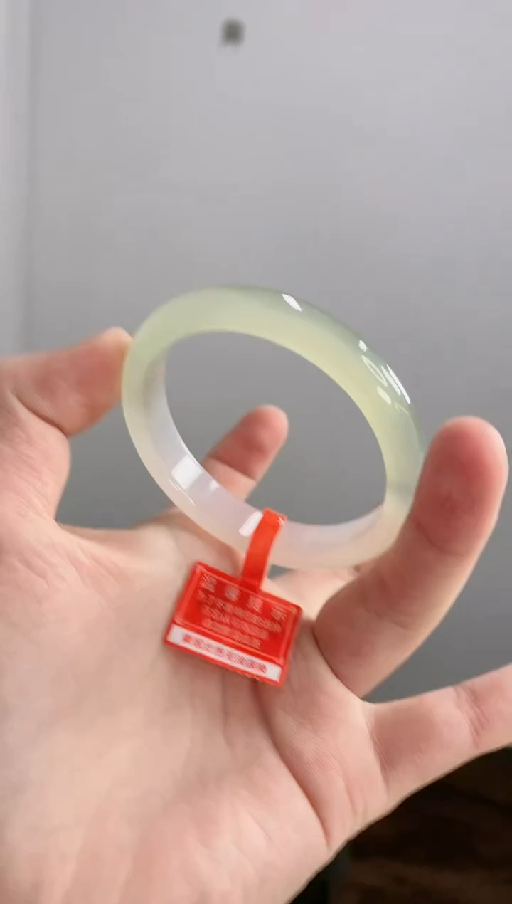 【闪购商品】玛瑙/玉髓手镯未镶嵌52圈