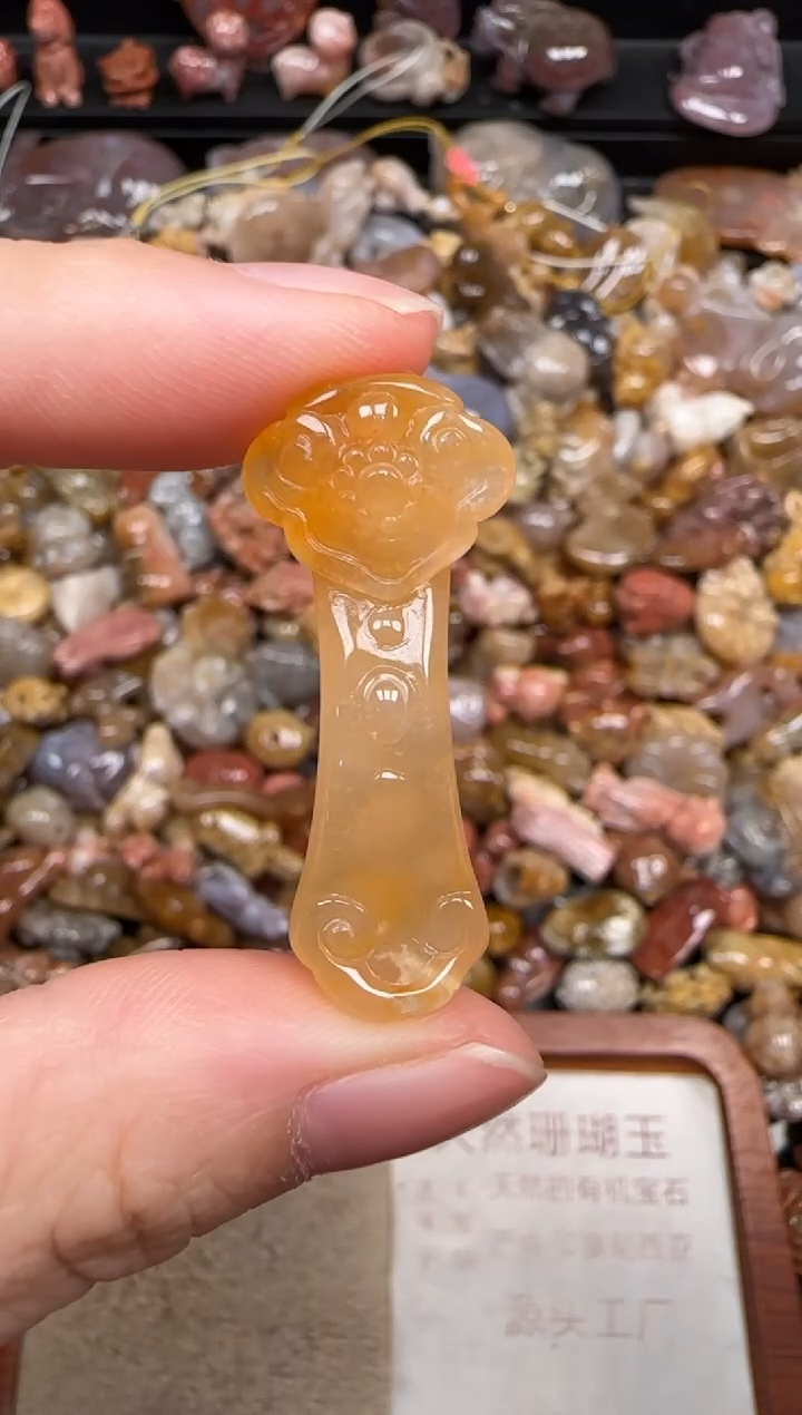 硅化珊瑚（珊瑚玉）未镶嵌颈饰649