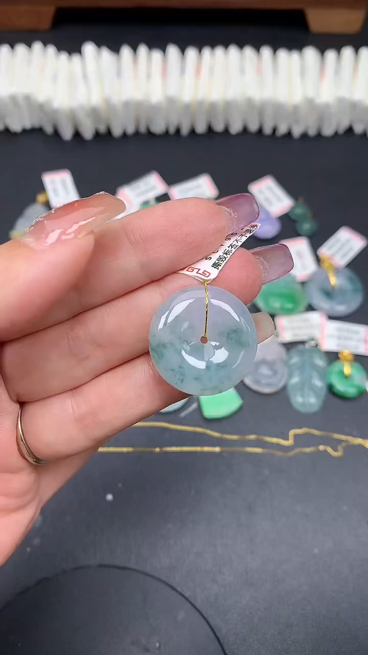 翡翠未镶嵌吊坠(不含链)MS189854