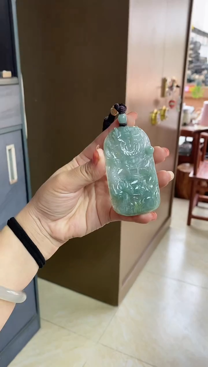 【闪购商品】翡翠吊坠(不含链)未镶嵌缅甸天然翡翠