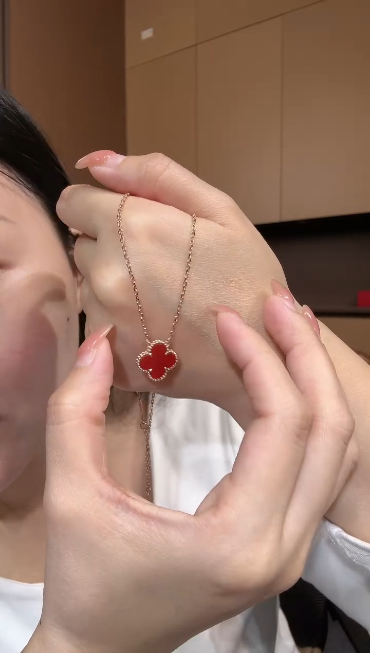 【闪购商品】玛瑙/玉髓套链18K金镶嵌红色k玫，四叶草套链GHJ25版