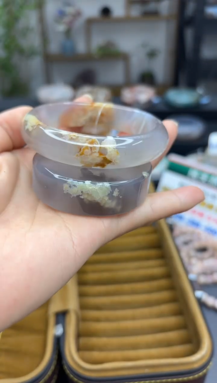 【闪购商品】石英质玉手镯未镶嵌A177(58圈赠送镯心)