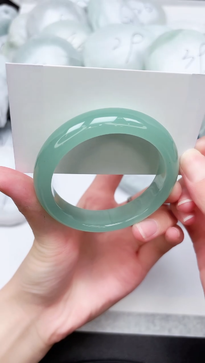 石英质玉手镯未镶嵌144-57