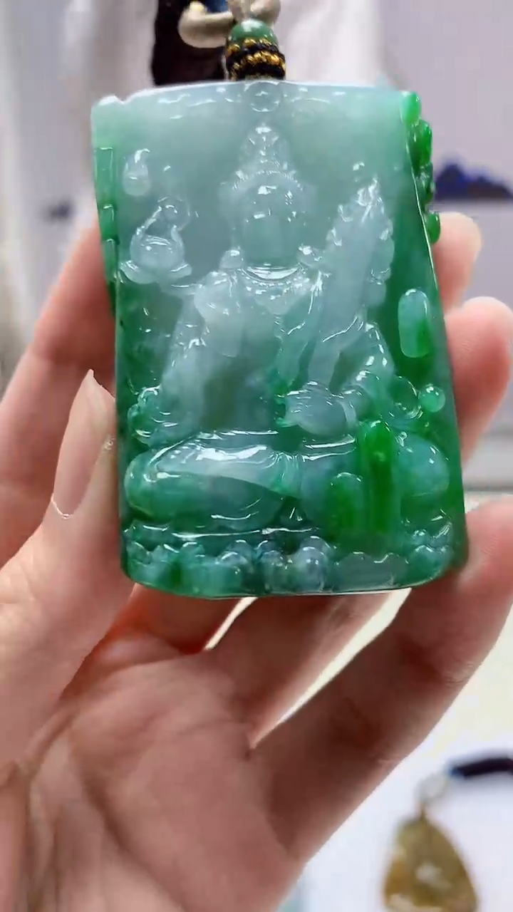 【闪购商品】定制翡翠未镶嵌5028zm-毛货挂件人物231