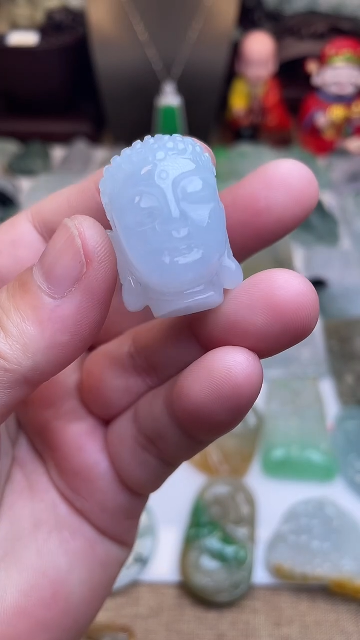 颈饰未镶嵌翡翠佛头