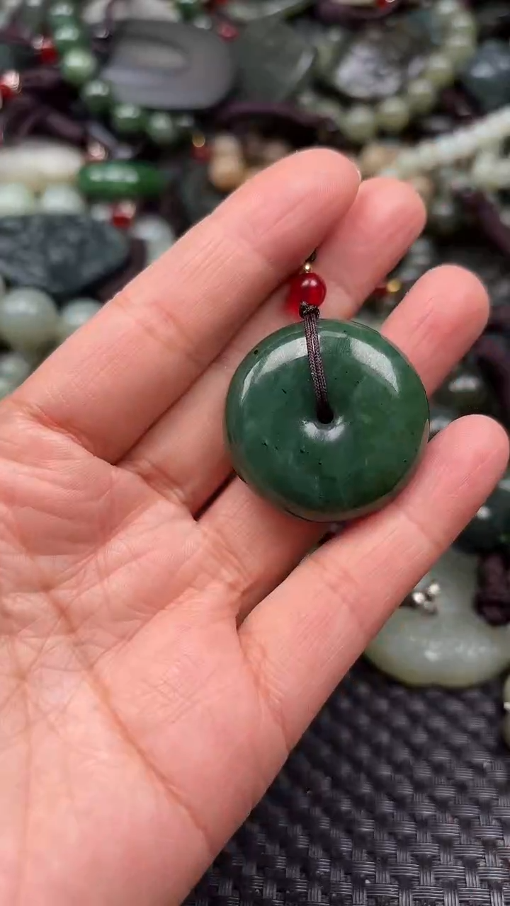 【闪购商品】和田玉颈饰未镶嵌1