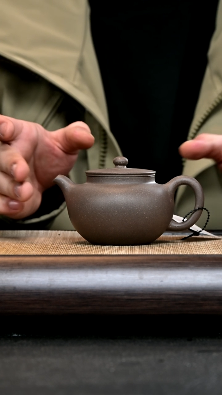 【闪购商品】紫砂茶壶Bh4162 平盖莲子 青灰段