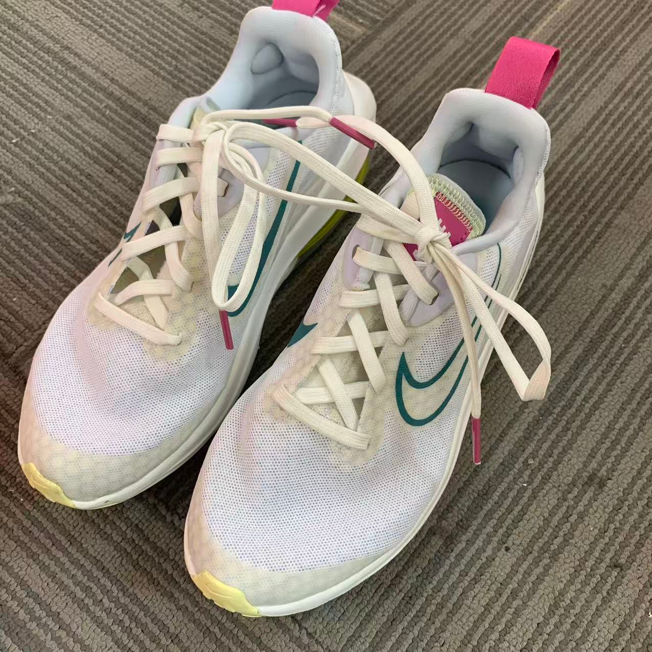 (瑕疵慎拍)Nike/耐克 (GS)女子低帮运动跑步鞋DM8491-100-35.5