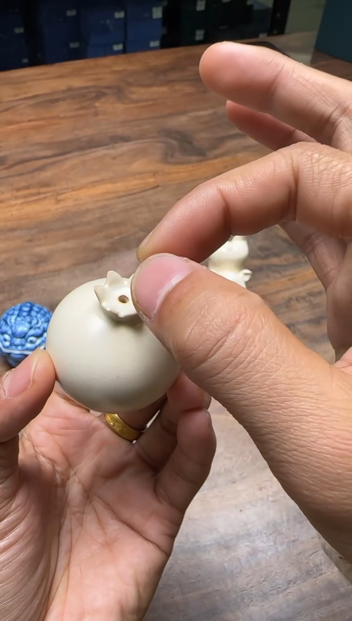 霖松堂 草木灰釉 石榴香插