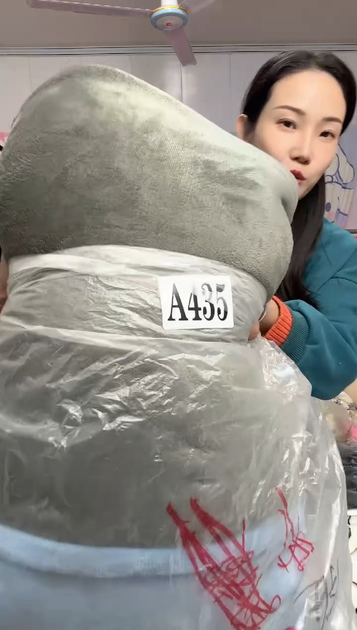 牛奶绒今****）435瑕疵无售后介意勿拍听介绍