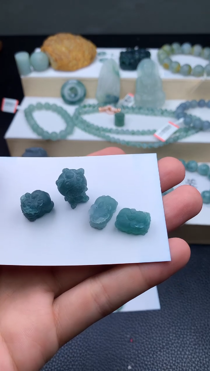 未镶嵌定制翡翠以*晚小摆件