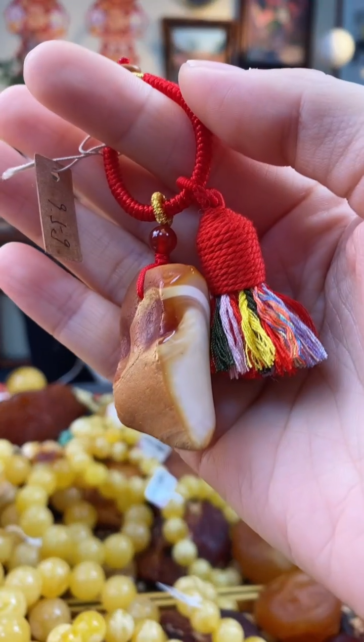 【闪购商品】琥珀颈饰未镶嵌吊坠