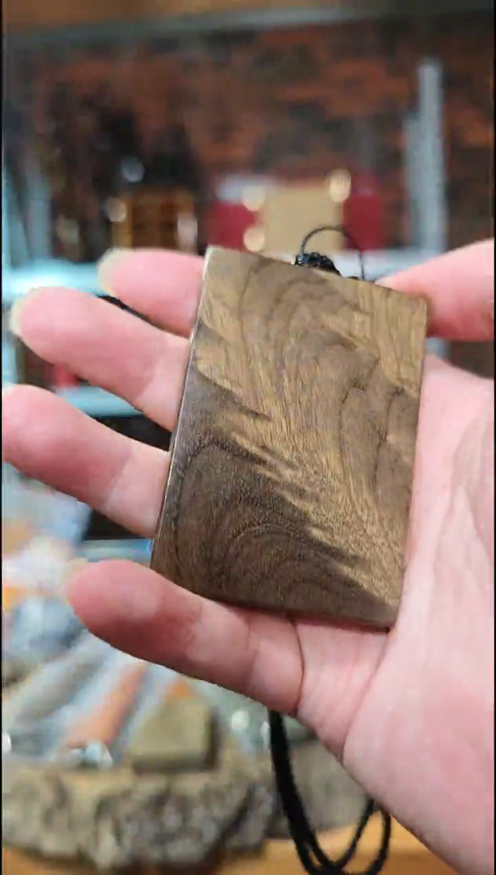 金丝楠无事牌脖挂