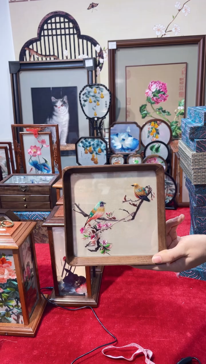 织绣精品苏绣手工刺绣，成品摆件9