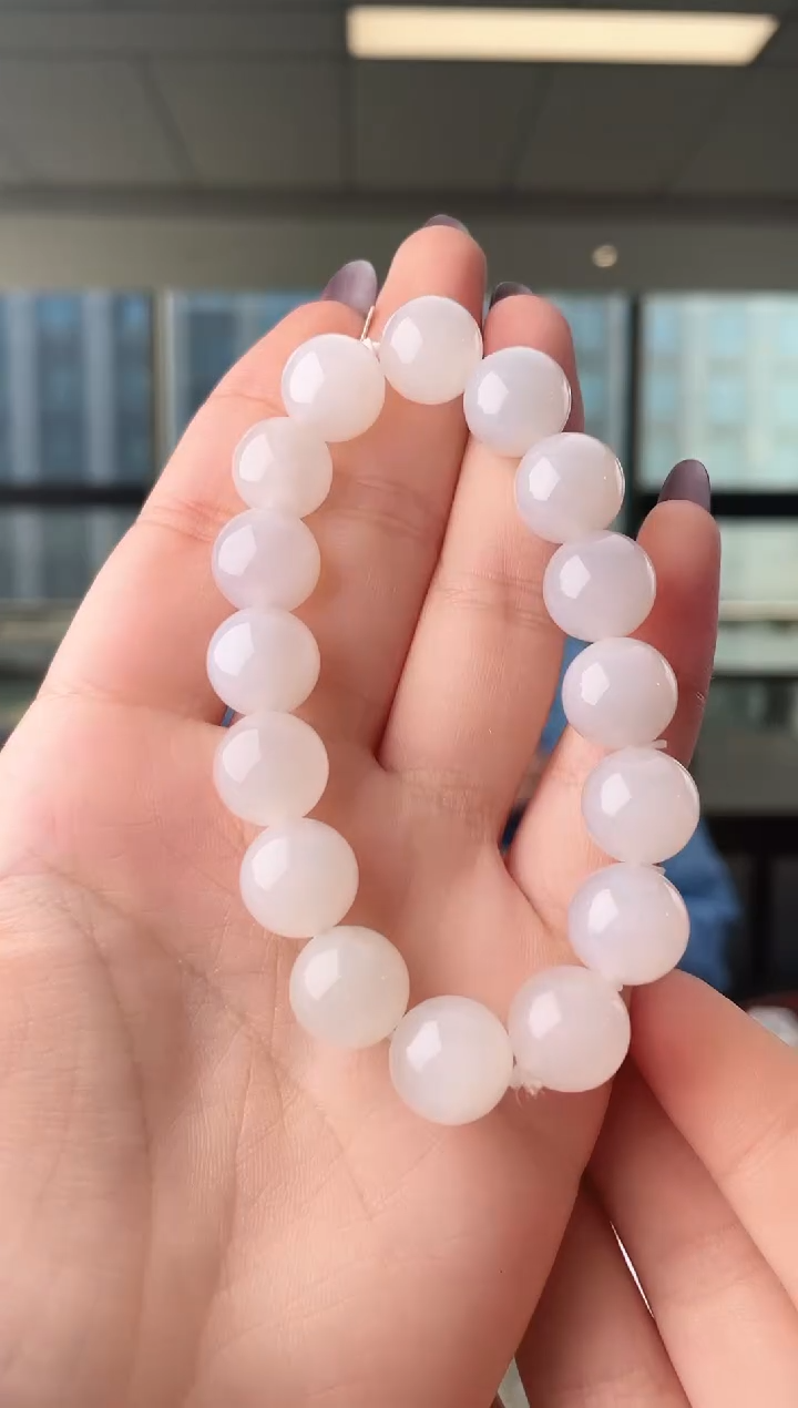 未镶嵌手串和田玉手串 多样性发其一