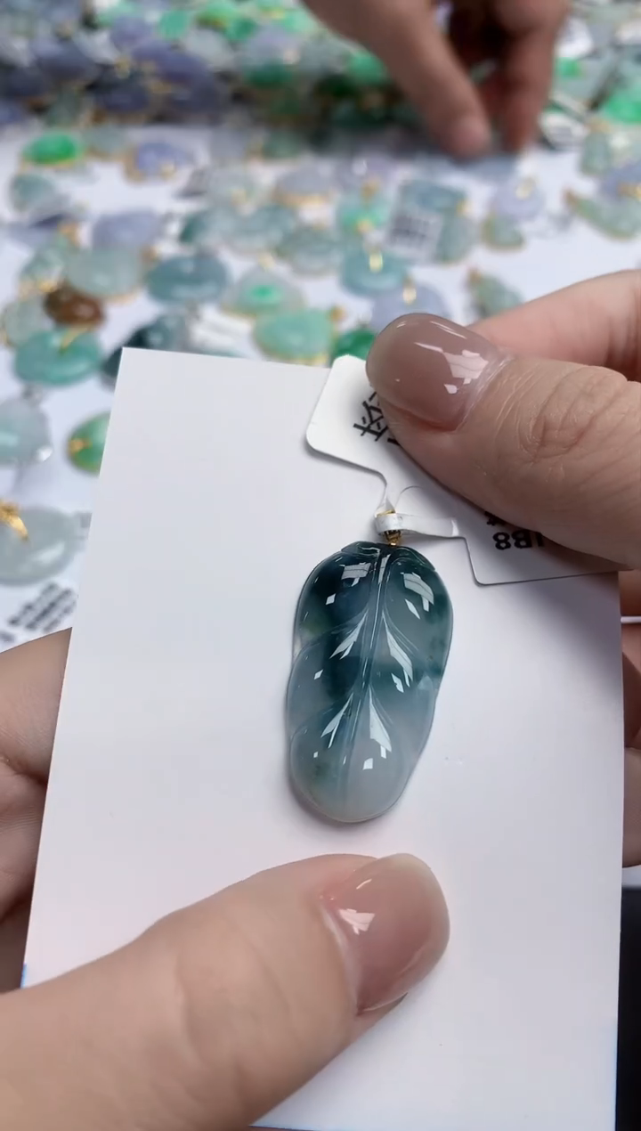 【闪购商品】翡翠颈饰18K金镶嵌天然缅甸翡翠A货